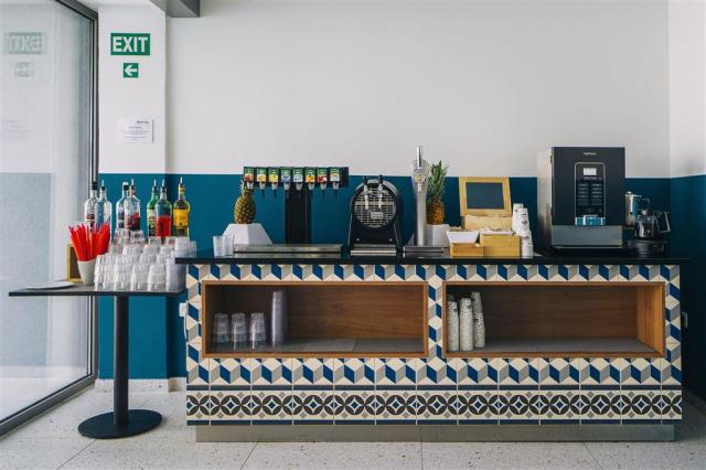 Samoobslužný bar zahrnut v programu all inclusive