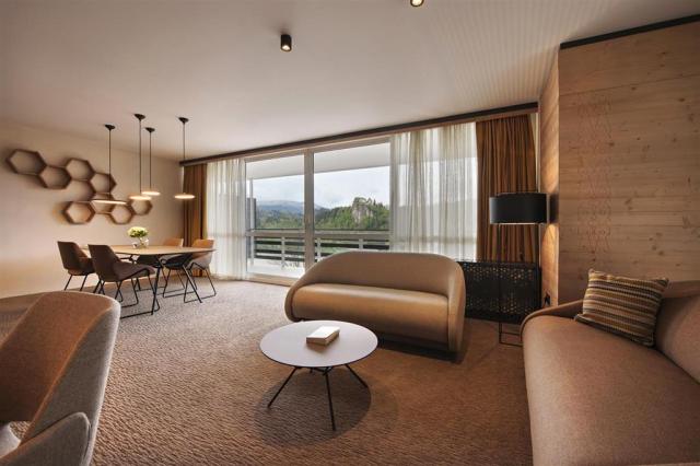 Premium Suite