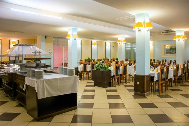 Restaurace
