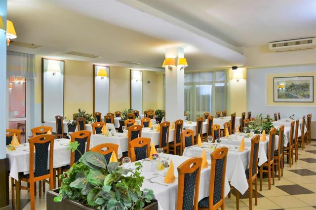 Restaurace