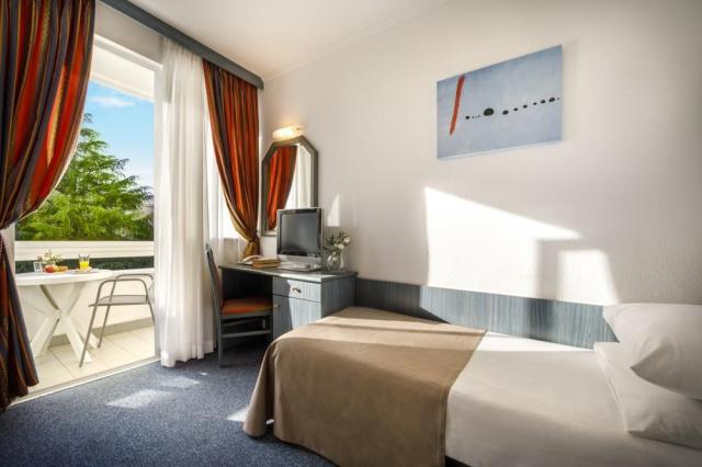 Laguna Maradiso Hotel by Amines