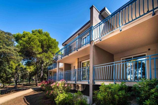 Arena Verudela Beach Resort & Verudela Villas