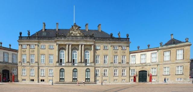 zámek Amalienborg Slot s královskou gardou