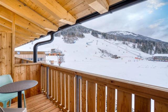 Dvoulůžkový pokoj se 2 přistýlkami Family Thermal