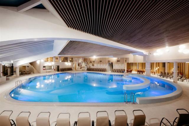 Bazén v hotelu Ajda