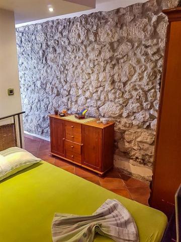 Studio 2
