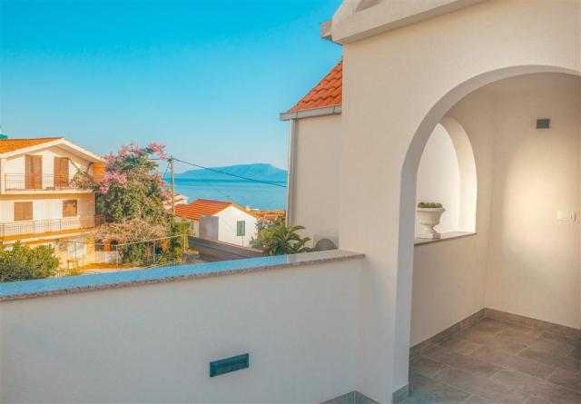 Vila Nikolina