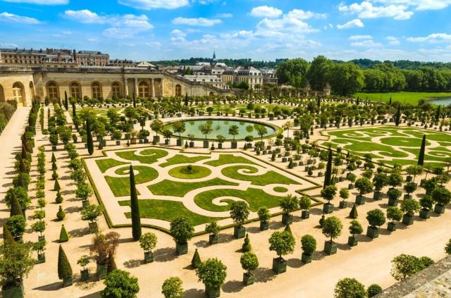Versailles