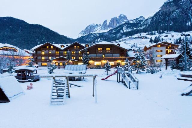 Hotel Sella Ronda a Depandance Serellena