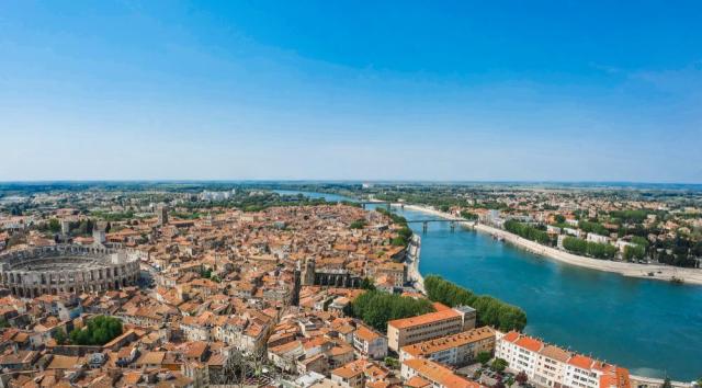 Arles
