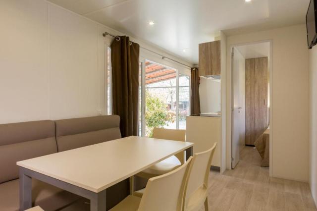 Mobilhome Prestige se 3 oddělenými ložnicemi až pro 6 osob