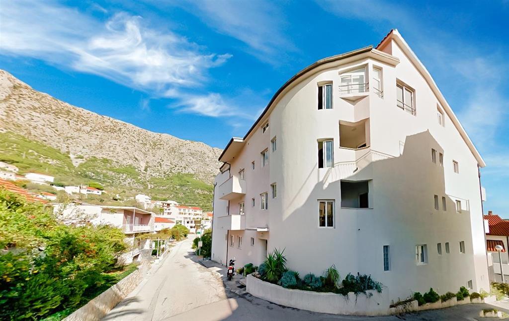Parkování je možné cca 50 m od ubytování
