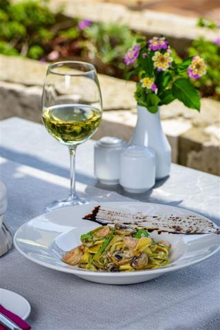 Restaurace