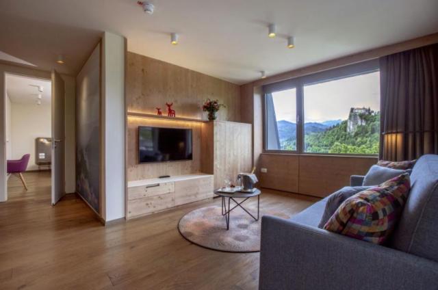 Premium Suite s výhledem na jezero