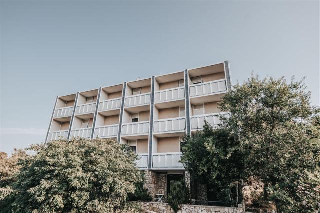 Colentum Resort Murter***