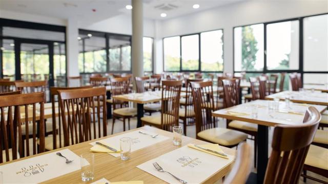 Restaurace
