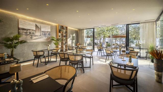 Restaurace Half 8