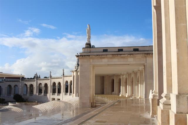 fatima-3886468_1920.jpg