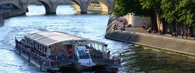 1_hour_sightseeing_cruise_Bateaux_Parisiens_in_Paris_1.jpg