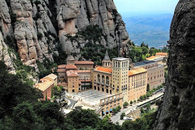 Montserrat.jpg