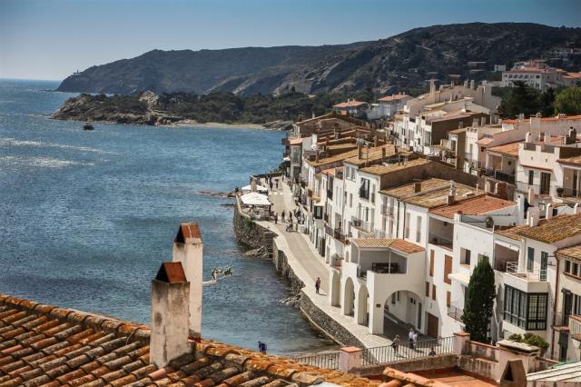 cadaques-838724_1920.jpg