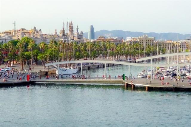 barcelona-7559784_1280.jpg
