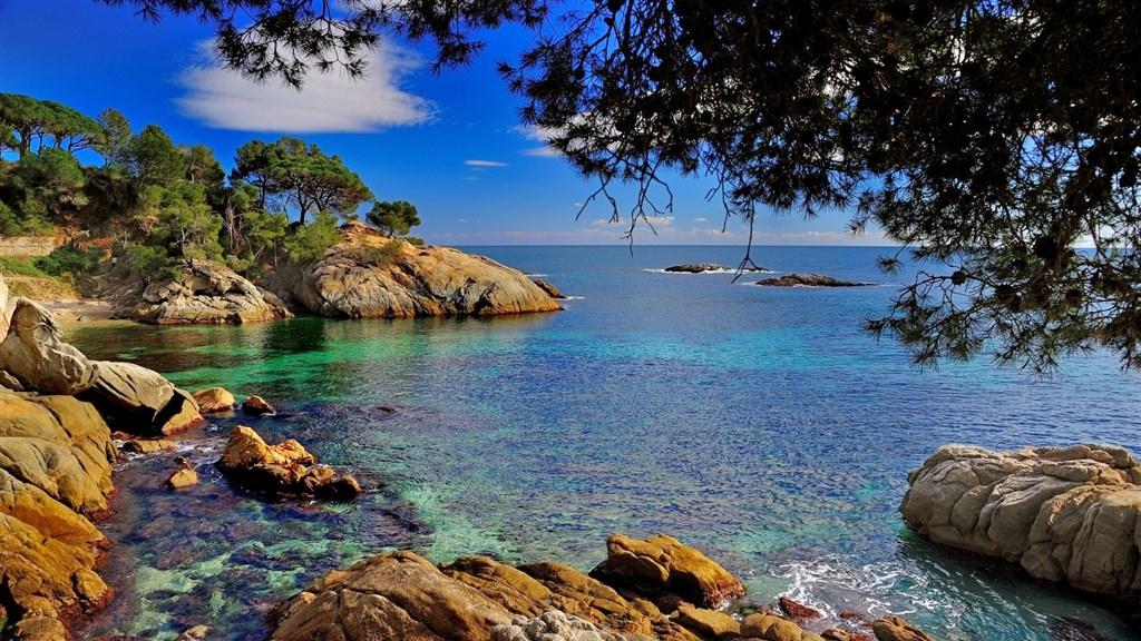 playa Costa Brava-Catalonia-Espana-1920x1080.jpg