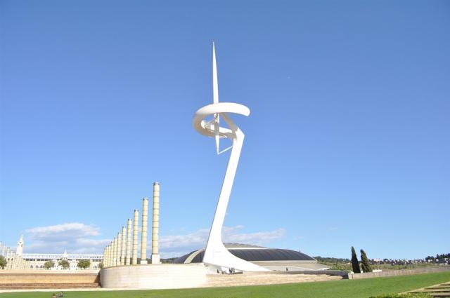 barcelona La Torre Calatrava-1333087_1280.jpg