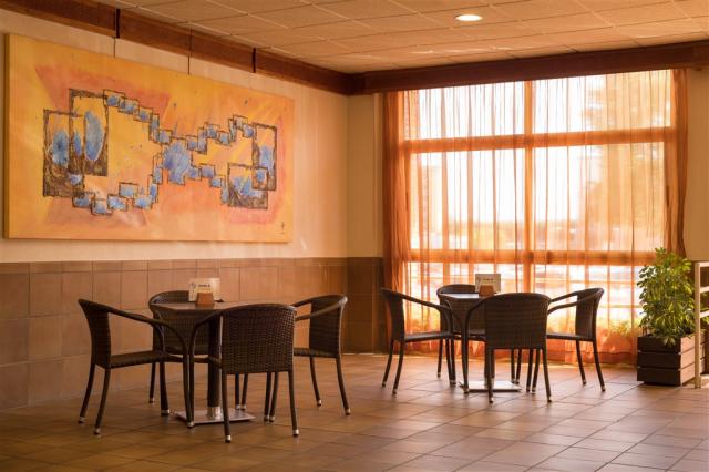 bar_htop-_royal_sun_suites_52631056303_o.jpg