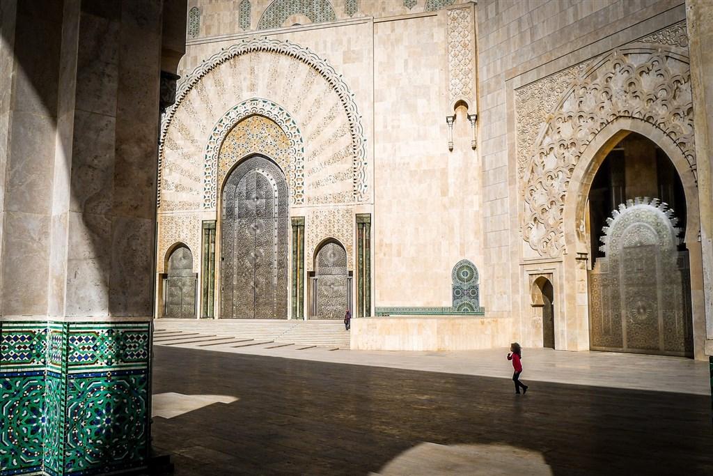 mosque-hassan-2852007_1920.jpg