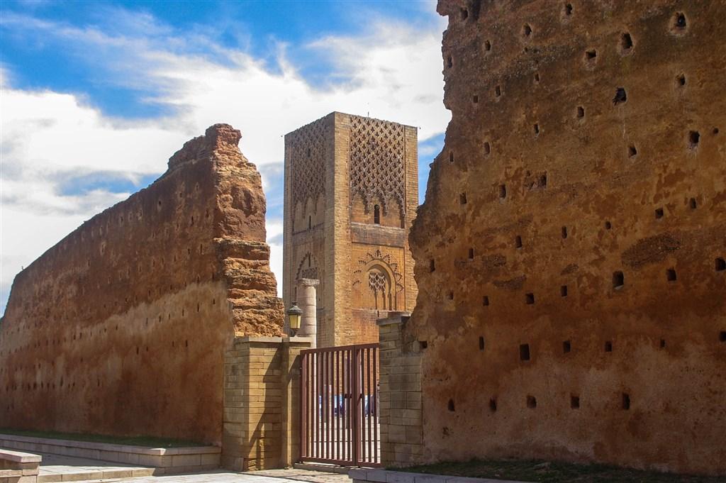 monument-to-the-tower-of-hassan-2219058_1920.jpg