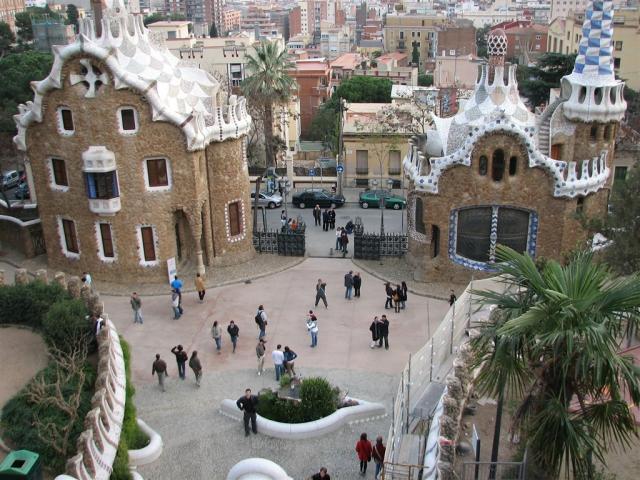 barcelona-193130_1920.jpg