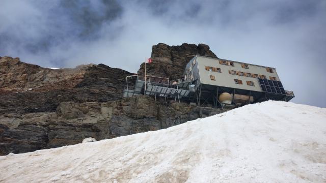 Jungfraujoch Mönchsjochhütte 01