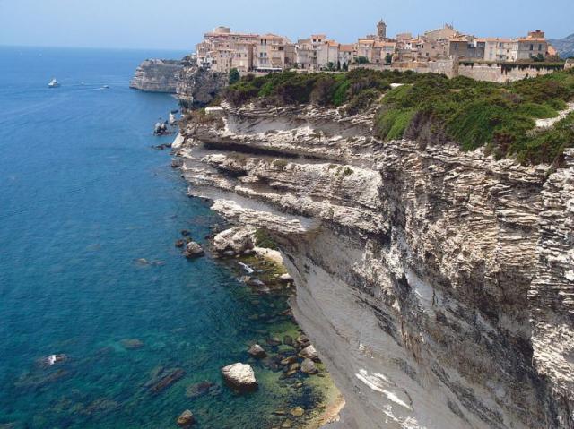 Bonifacio 3