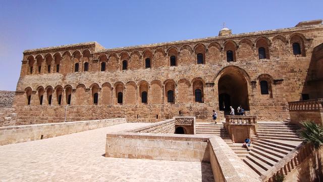 Deir az Zafaran
