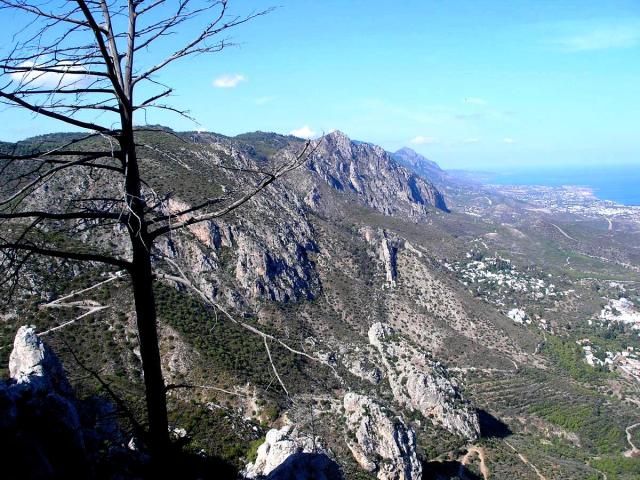 Kypr Sv. Hilarion 06