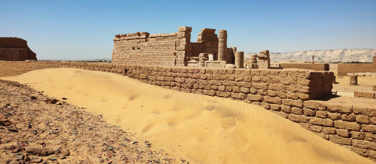 Dachla Deir el Hagar 01