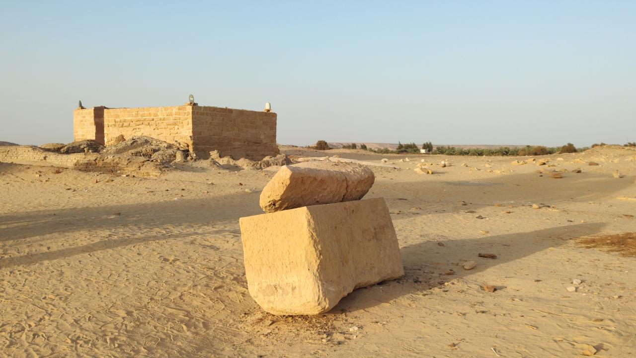 Bahariya Chrám Alexandra Velikého 01