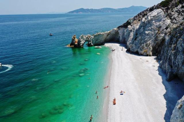 Skiathos Lalaria pláž 02