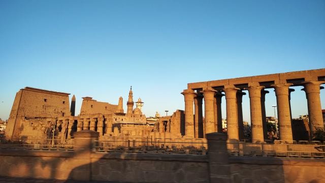 Luxor 03