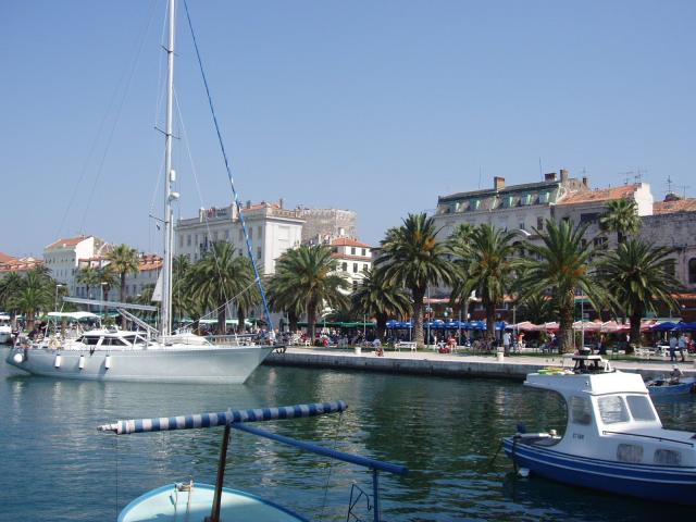 Split-02