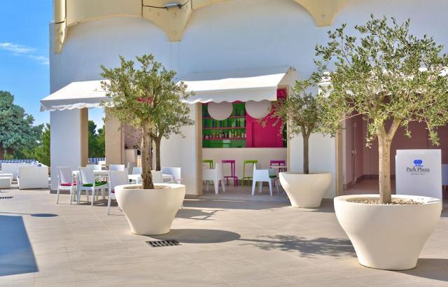 Park Plaza Histria hotel - bar u bazénu - Pula - Verudela -  - 