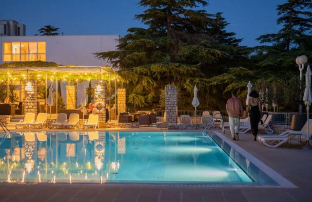 Borak Bluesun hotel - Bol (ostrov Brač) -  - Chorvatsko