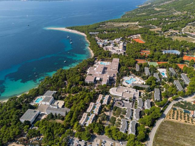 Borak Bluesun hotel - Bol (ostrov Brač) -  - Chorvatsko