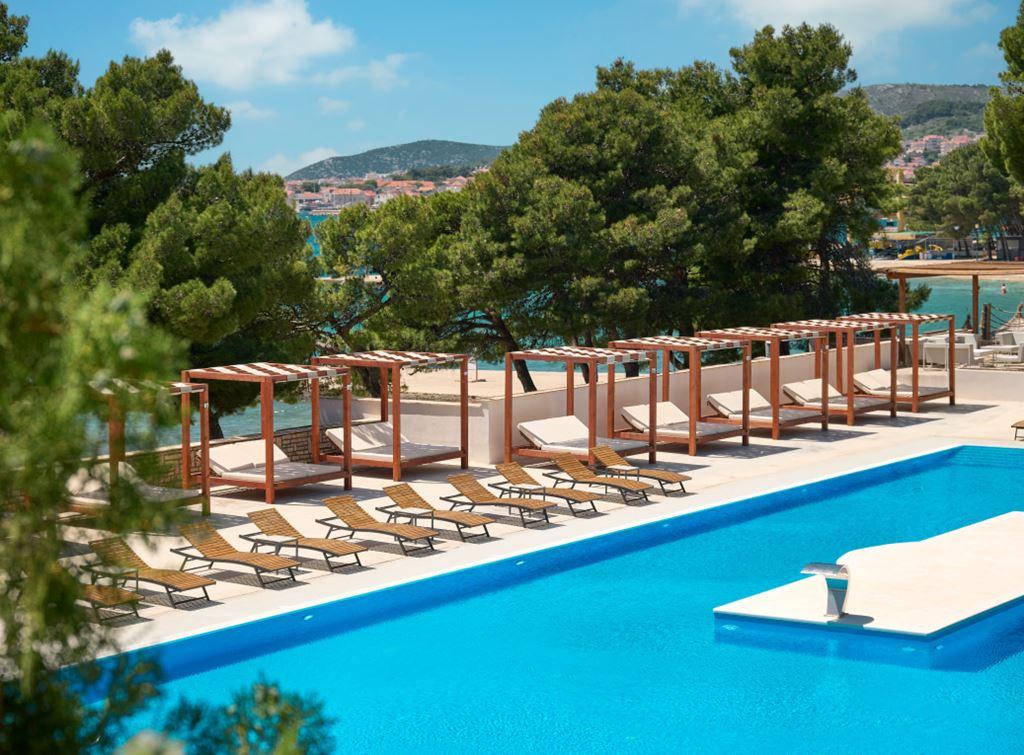 Imperial Park hotel - bazén - Vodice - - Chorvatsko