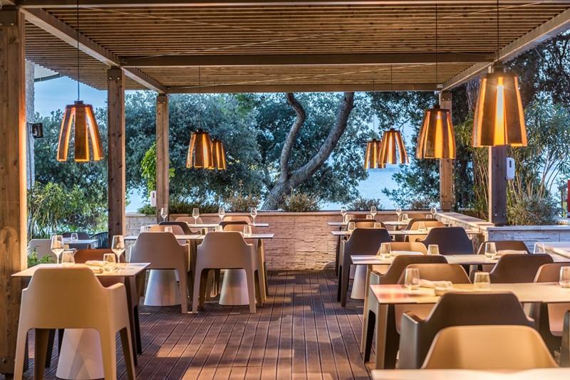 Pinija hotel - restaurant Kantun - Petrčane - - Chorvatsko