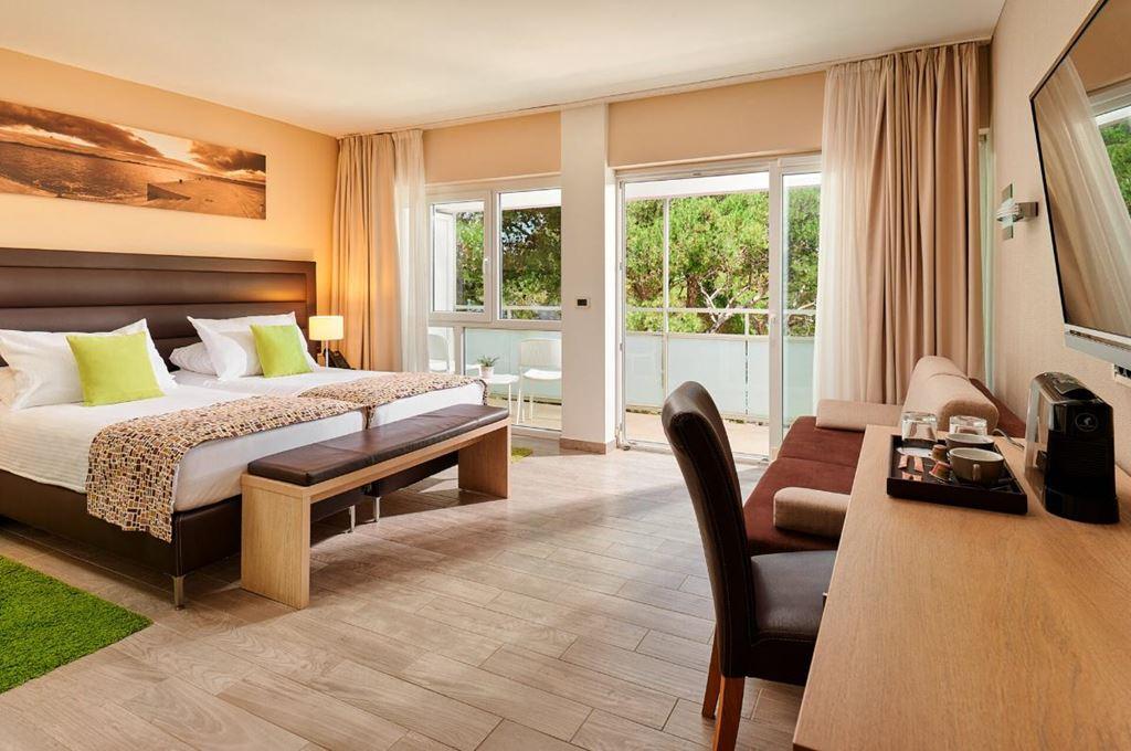 Pinija hotel - pokoj Premium Family B - Petrčane - - Chorvatsk