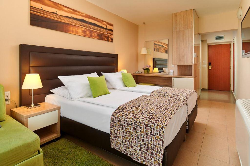 Pinija hotel - pokoj Premium BP - Petrčane - - Chorvatsko