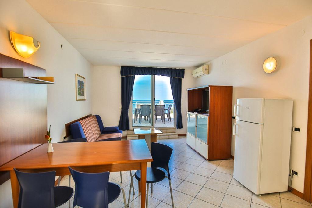 Splendid Resort - apartmán pro 3-5 osob, typ AX, mořská strana