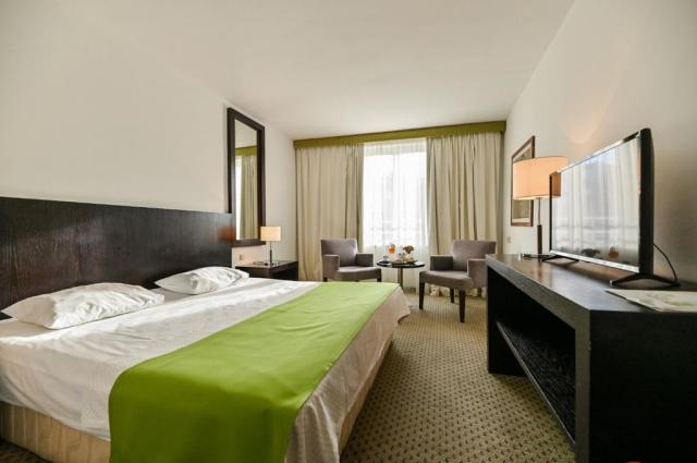 International hotel - dvoulůžkový pokoj, pohled město - Rab (os